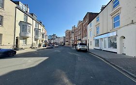 Oxford Street Apartments